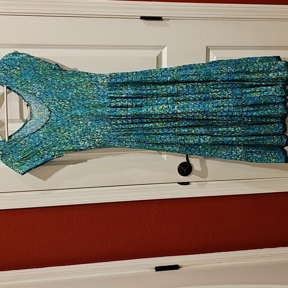 Soft Surroundings Kara Dress - Picture 5 of 8